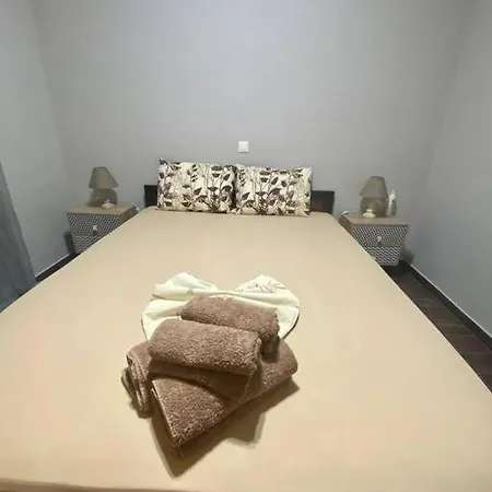 τέσσερις εποχές Apartment